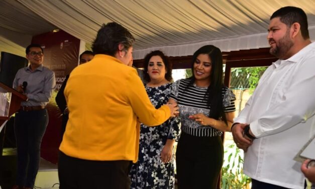 Maestros: símbolos de vocación de servicio y amor por sus alumnos