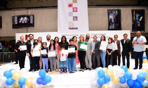 Premian a ganadores del Primer Concurso de Dibujo y Pintura 2022 