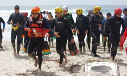 Mas de 500  salvavidas nacionales y extranjeros practican en Playas de Tijuana