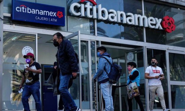 Recomiendan a usuarios hacer movimiento de cuentas bancarias y actualizar datos
