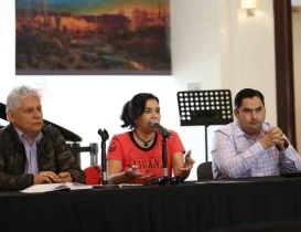 Dramaturgos de Baja California debaten en Los Pinos