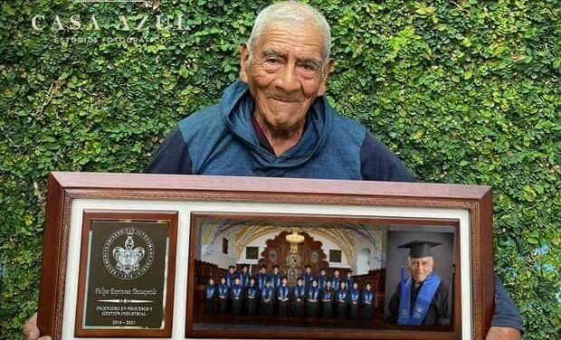 Abuelo mexicano se gradúa de ingeniero a los 84 años 