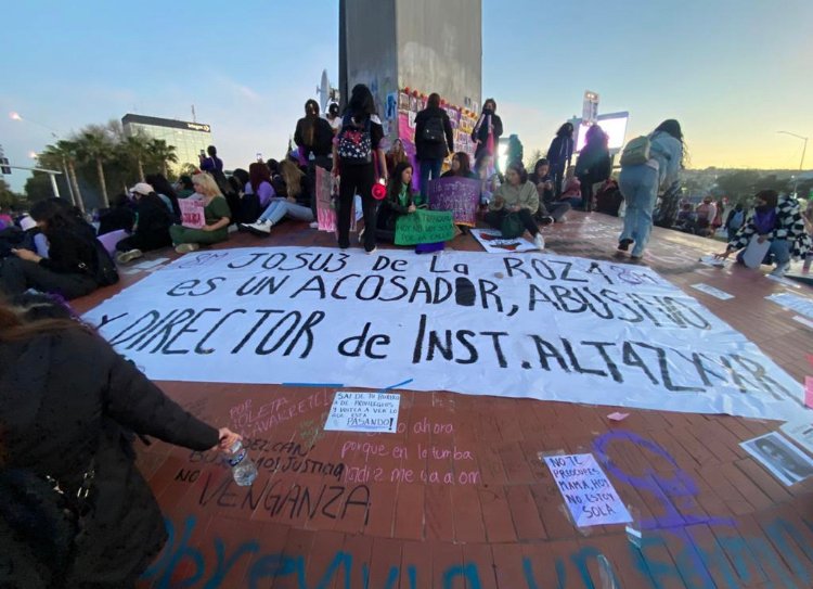 Alumnas  y docentes denuncian a director de escuela en Tijuana