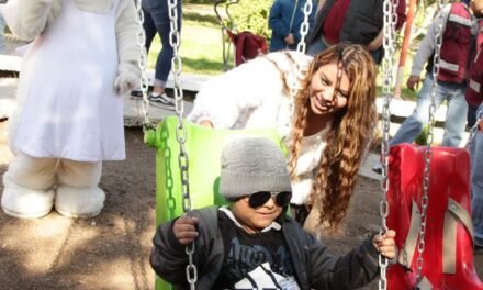 Ayuntamiento y Grupo Bimbo inauguran juegos inclusivos en Parque El Lago