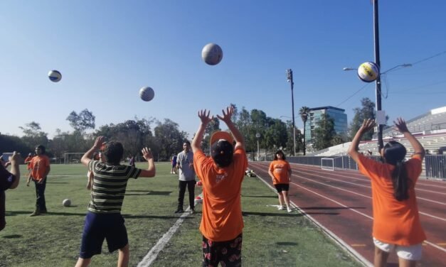 Alcaldesa aprueba campamento deportivo de verano gratuito