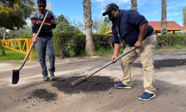 Rehabilitan espacios de los parques Morelos y de La Amistad