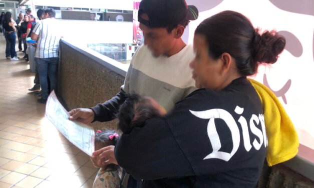 Extranjeros reciben apoyo en Tijuana para registrar a sus hijos nacidos en México