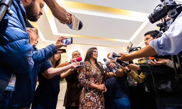 Alcaldesa de Tijuana reconoce a los periodistas locales