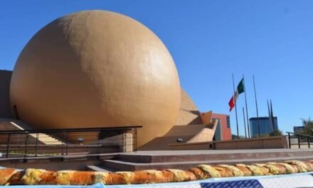 Cecut repetirá su monumental Rosca de Reyes