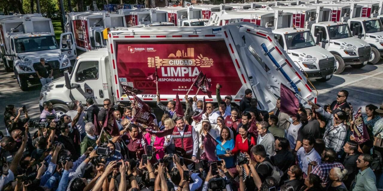 TIJUANA ESTRENA 129 CAMIONES DE BASURA