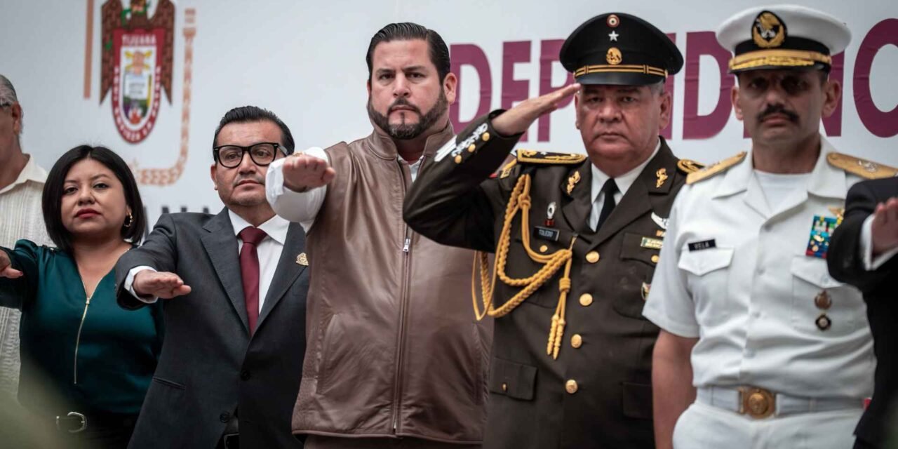 Ismael Burgueño encabeza ceremonia del 215 Aniversario de la Independencia en Tijuana