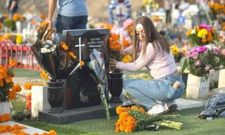 “Día de Muertos en Tijuana: donde la memoria camina entre flores, música y familias que no olvidan”