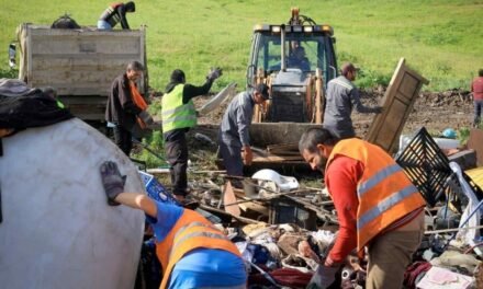 RETIRAN 40 TONELADAS DE BASURA EN SAN ANTONIO, PLAYAS Y CENTRO COMO PARTE DE ‘TIJUANA: CIUDAD LIMPIA’