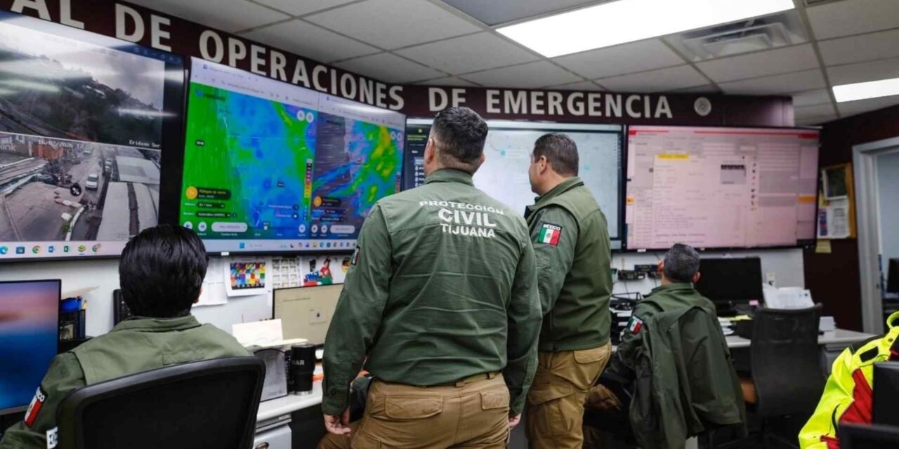 AYUNTAMIENTO DE TIJUANA ATIENDE MÁS INCIDENTES POR LLUVIAS; REPORTAN INUNDACIONES Y VEHÍCULOS ATASCADOS