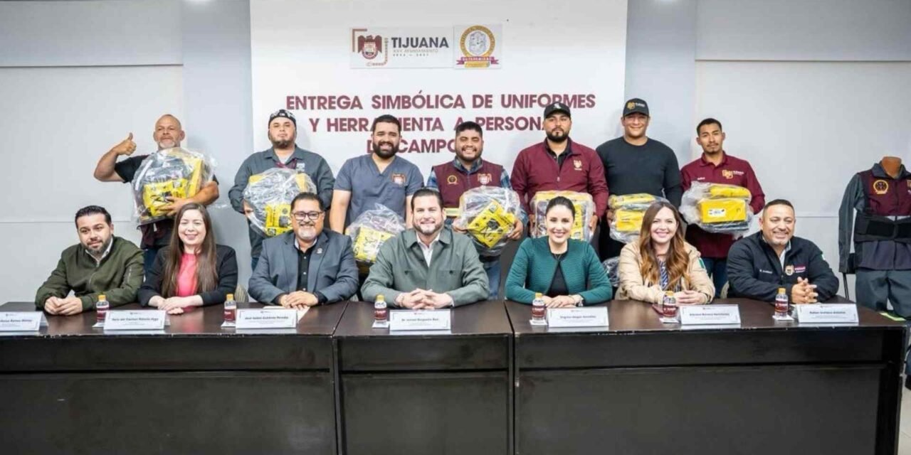 ¡Entrega de uniformes y equipo a personal operativo del Ayuntamiento!