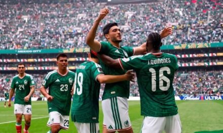 ¡México vs Ecuador en pantalla gigante! La fiesta mundialista se vive en la Revolución y el FEX