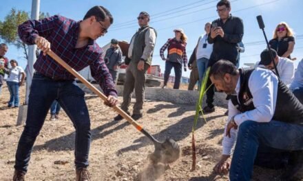 Encabeza alcalde de Tijuana Macro Jornada de Limpieza en la delegación San Antonio de los Buenos